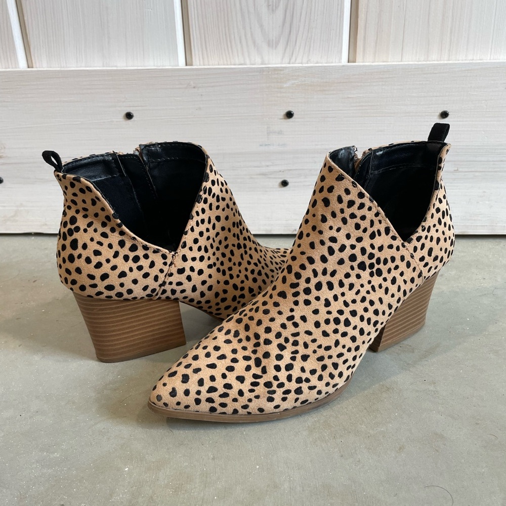 Qupid Tan and Black Ankle Booties